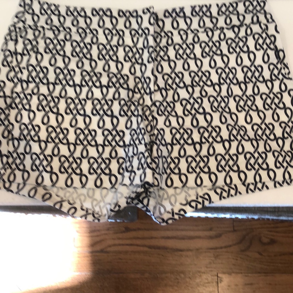 Melly M White and Navy Shorts. Very good condition!